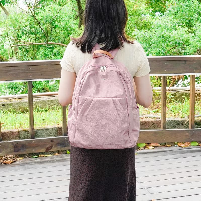 (櫻花粉)輕盈紙感甜美系休閒旅行後背包(大款)33571