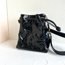 中古二手Chanel黑色漆皮皮革水桶親子小包單肩側揹斜背孭手袋
