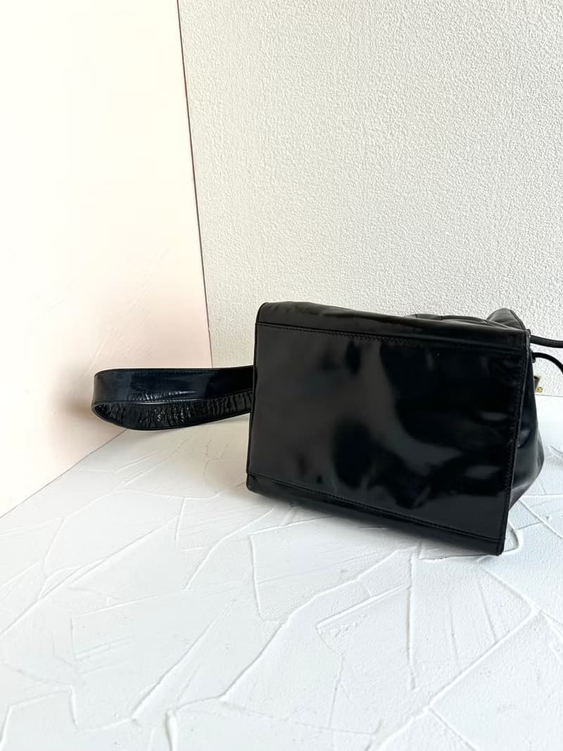 中古二手Chanel黑色漆皮皮革水桶親子小包單肩側揹斜背孭手袋