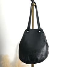 【 日本直送　名牌中古包 】LOEWE ロエベ トートバッグ ブラック アナグラム ナッパレザー vintage ヴィンテージ オールド tz5sub