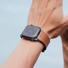 Apple Watch 42/44/45/49mm Straden 防潑水皮革錶帶-棕