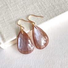 シラーが魅力。チョコレートムーンストーンのピアス k14gf イヤリングに変更可