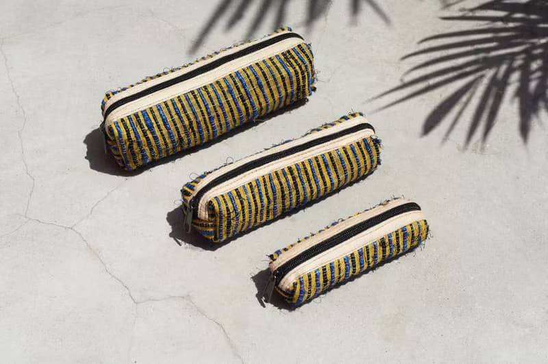 七夕禮物 限量一組 手工編織筆袋 / 收納包 / 筆盒 / 雜物包 / 餐具袋 / 餐具包 - 藍色星辰感 編織 手捻紗麗線筆袋組