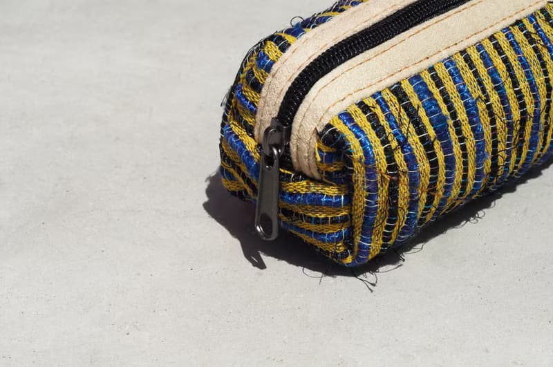 七夕禮物 限量一組 手工編織筆袋 / 收納包 / 筆盒 / 雜物包 / 餐具袋 / 餐具包 - 藍色星辰感 編織 手捻紗麗線筆袋組