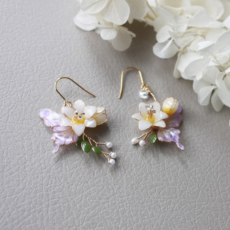 【小蒼蘭蝴蝶耳環】小蒼蘭蝴蝶耳環 不對稱設計 耳環/耳夾