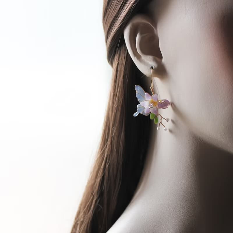【小蒼蘭蝴蝶耳環】小蒼蘭蝴蝶耳環 不對稱設計 耳環/耳夾