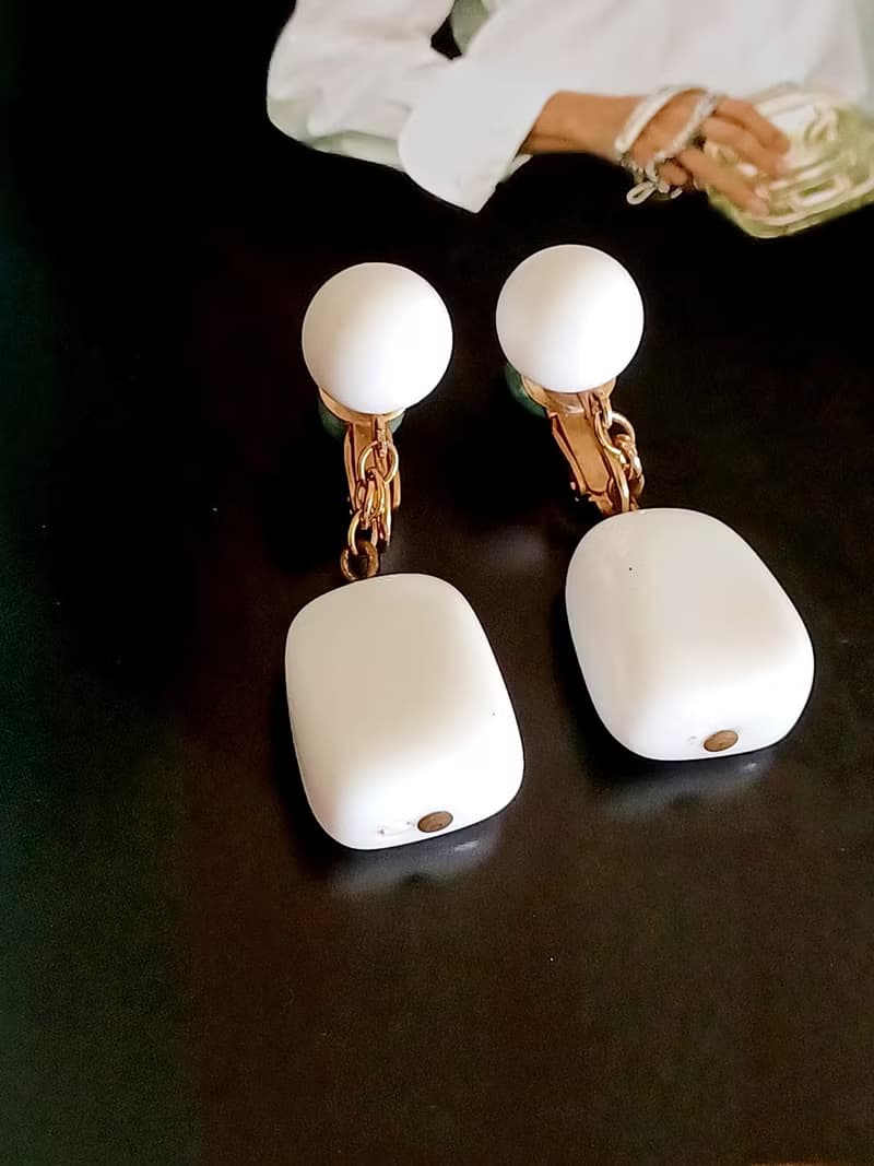 vintage jewelry  Trifari 純白賽珞珞吊墜 夾式耳環