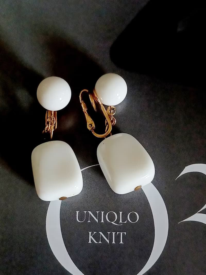 vintage jewelry  Trifari 純白賽珞珞吊墜 夾式耳環