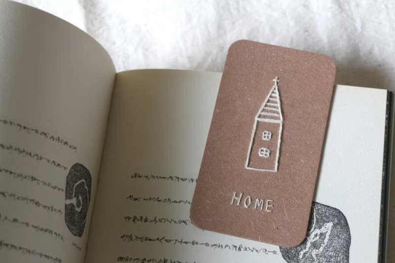 刺繡小卡 /  HOME 房子書籤