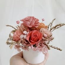 英倫玫瑰永生盆花 結婚捧花謝師生日情人節禮物七夕情人節花束中