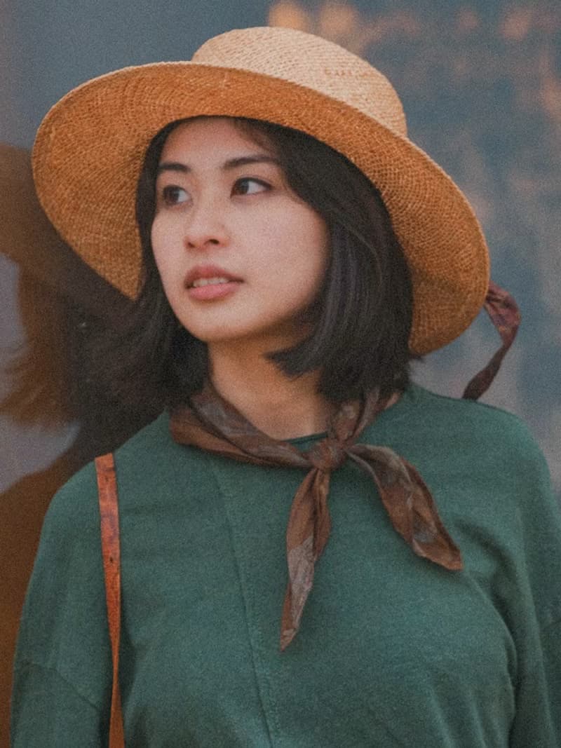 鳳羽 復古苧麻印花方巾