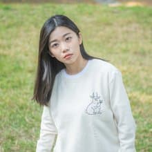 手持紅蘿蔔的動物 OVERSIZE 中性純棉圓領大學 T