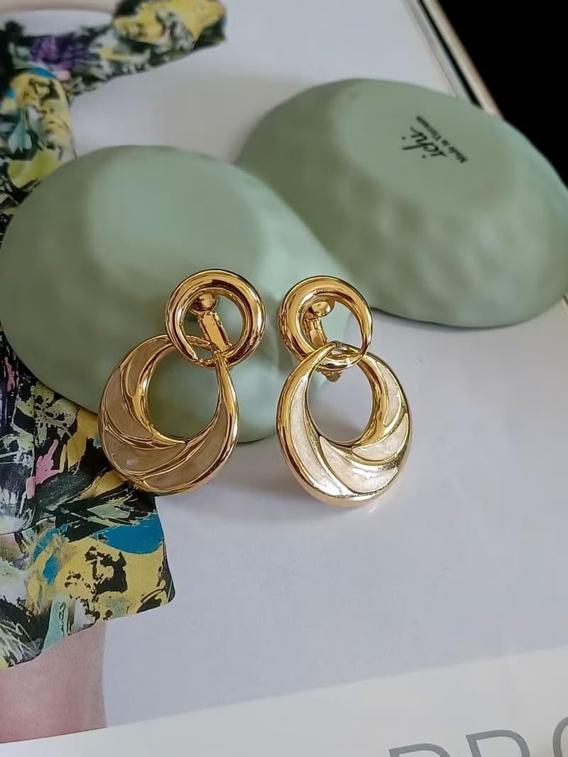 vintage jewelry  NAPIER 金色琺瑯吊環 夾式耳環