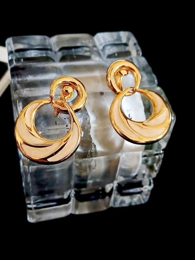 vintage jewelry  NAPIER 金色琺瑯吊環 夾式耳環
