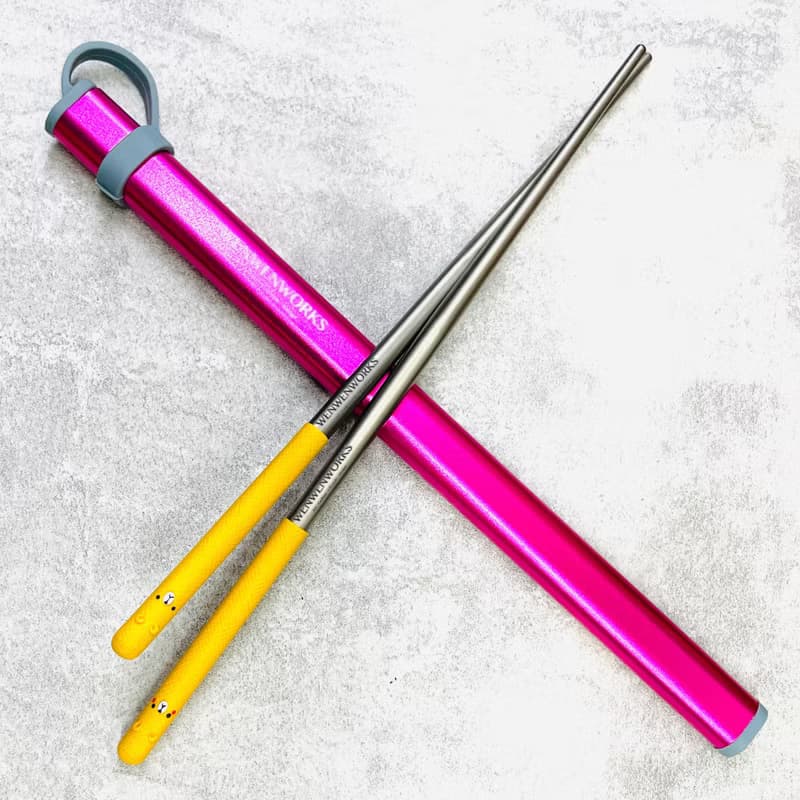 【彩虹 】熊熊愛上你系列 | 皮革手感 |熊愛你純鈦筷含鋁合金筷筒