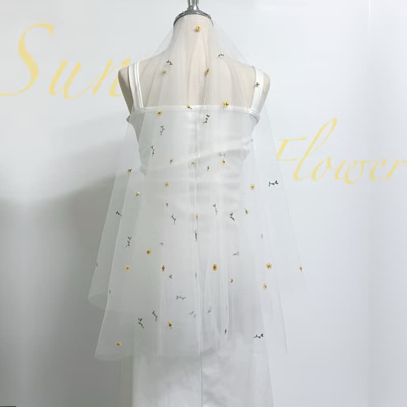 Little Sunflower  : Wedding bridal veil