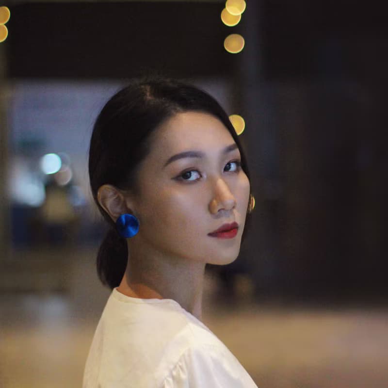 滿 Maan 纏花耳飾 寶藍