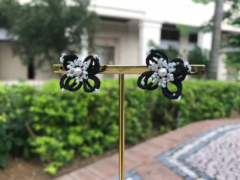 手織立體花耳環 禮物 多種戴法 Swarovski 防敏 黑色
