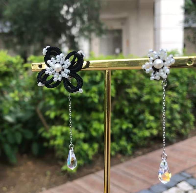 手織立體花耳環 禮物 多種戴法 Swarovski 防敏 黑色