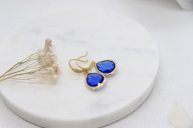 Delicate Transparent Teardrop Crystal Stone Sparkling Cubic hook Earrings