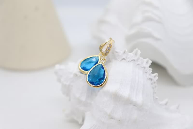 Delicate Transparent Teardrop Crystal Stone Sparkling Cubic hook Earrings