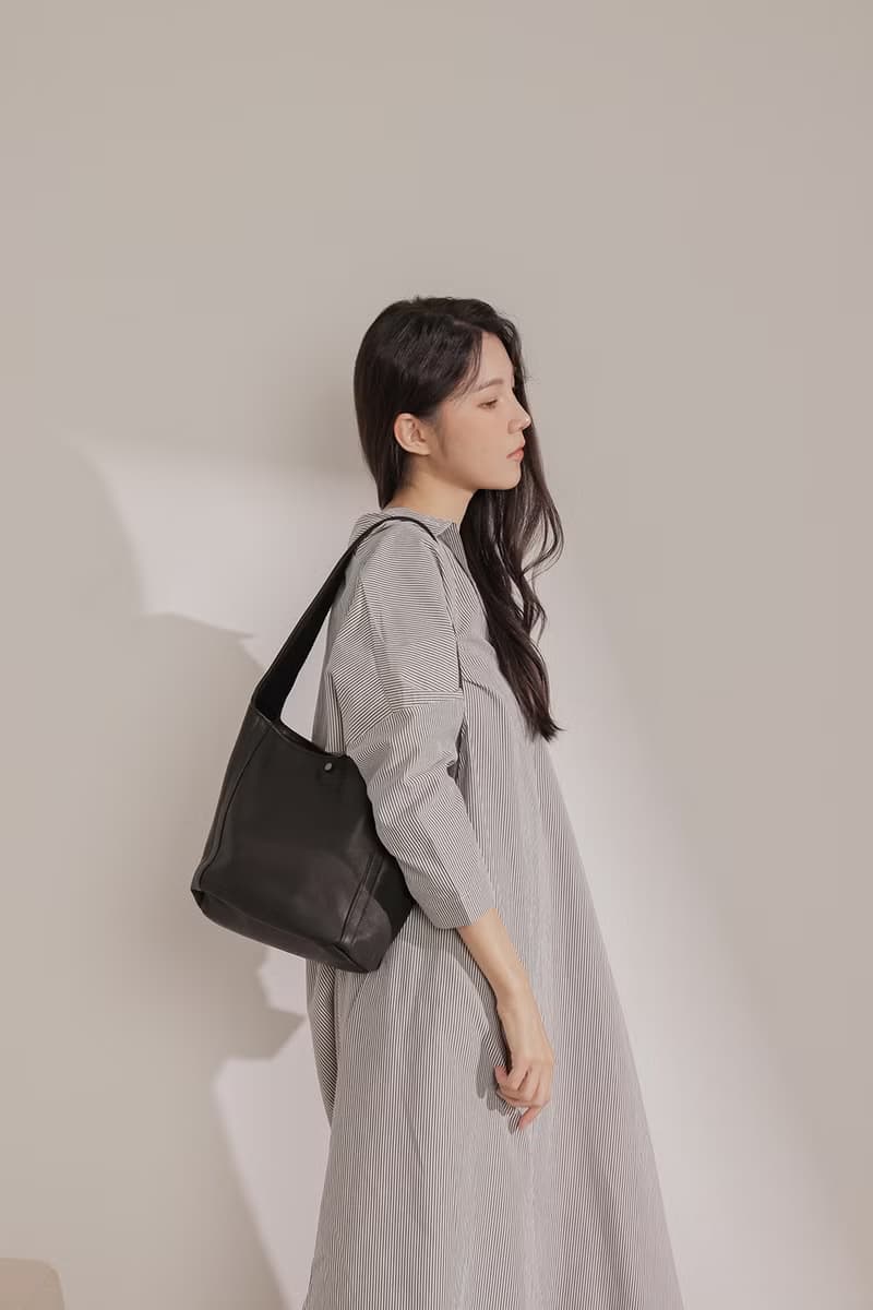 supportingrolestudio真皮極簡多分層四方盒型手提 黑