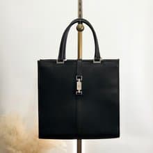【 日本直送　名牌中古包 】GUCCI グッチ ジャッキー ハンドバッグ ブラック レザー vintage ヴィンテージ オールド 2kdzsa
