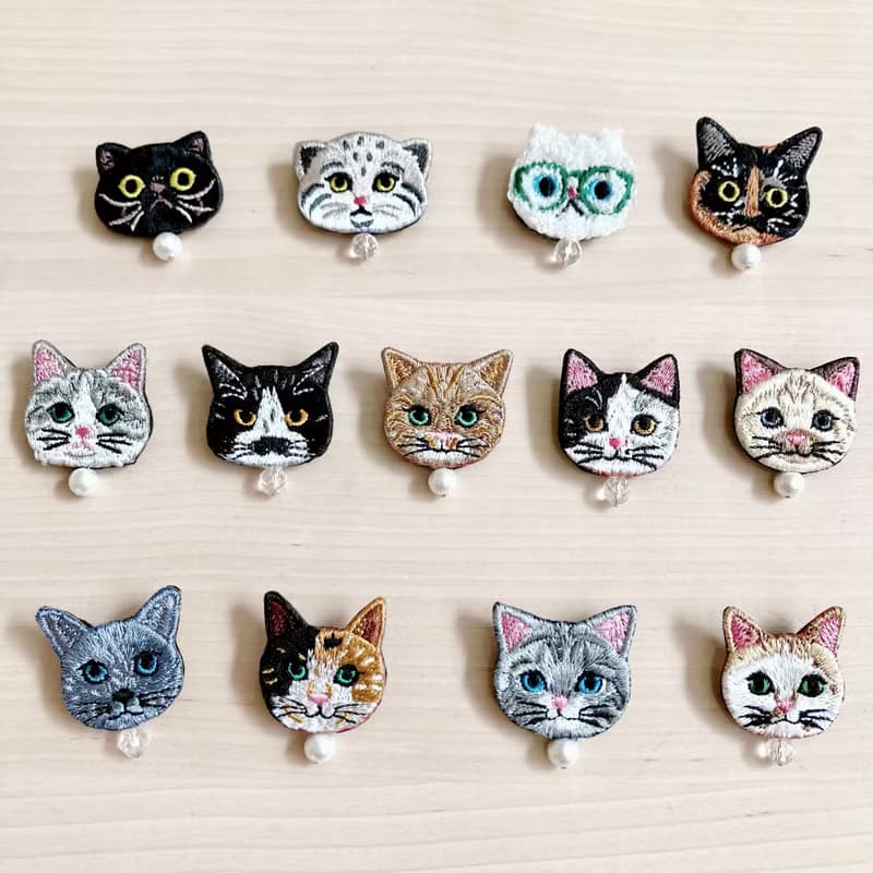 猫刺繍ブローチ　CAT Embroidery Brooch