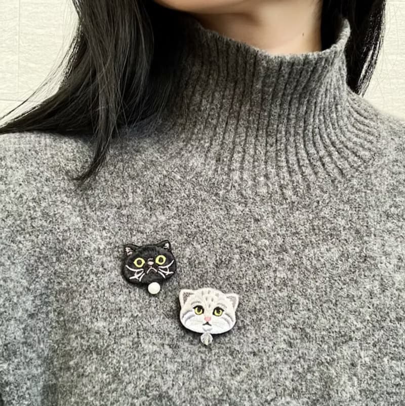 猫刺繍ブローチ　CAT Embroidery Brooch