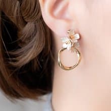 【K14gf】スノーフラワーとツイストリング　ピアス(イヤリング変更可)