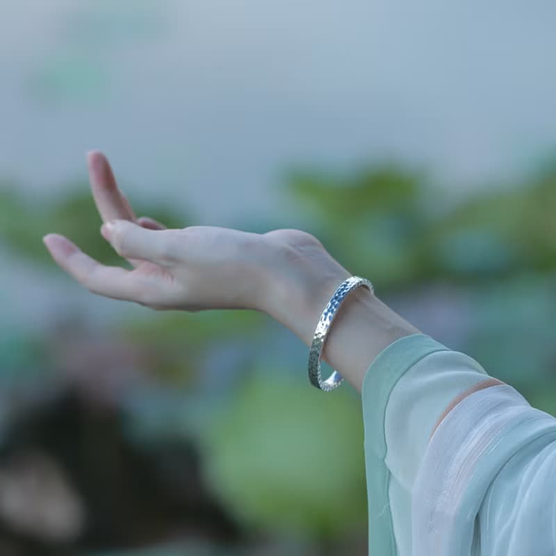 手工錘紋封口純銀手環