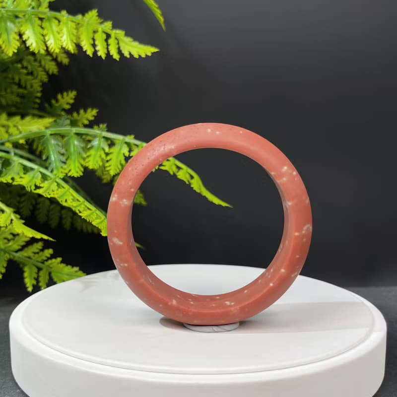 獨特 南紅瑪瑙伴生礦手鐲 56MM 啞光橘紅朱砂點 自由創造減壓納財