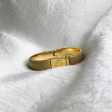 【 日本直送　名牌中古包 】LOEWE ロエベ バングル ベージュ アナグラム vintage ヴィンテージ オールド kpns43