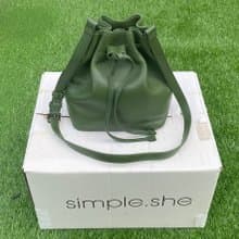 simple.she 真皮小巧大容量水桶包 綠色