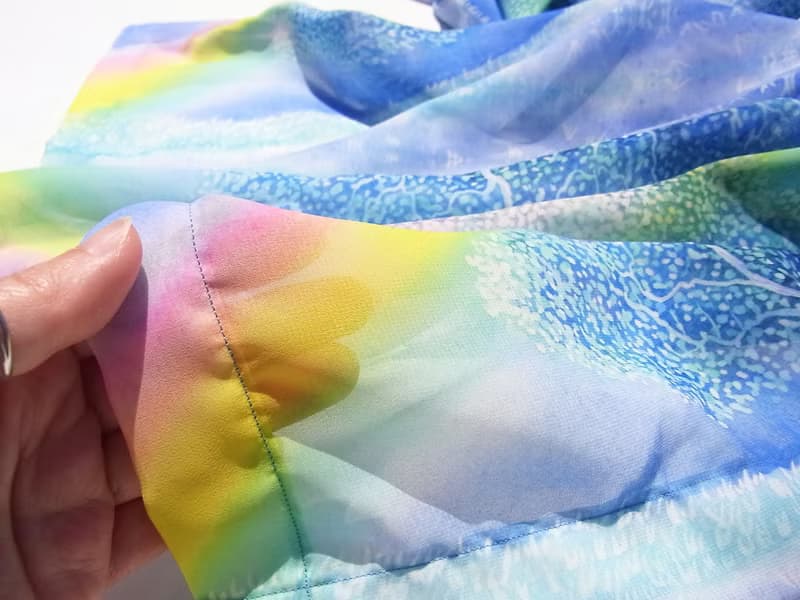 【rainbow colored tree】水彩画ストール　スカーフ　ショール　青空　雨上がり　ブルー　男性への贈り物　母の日　誕生日