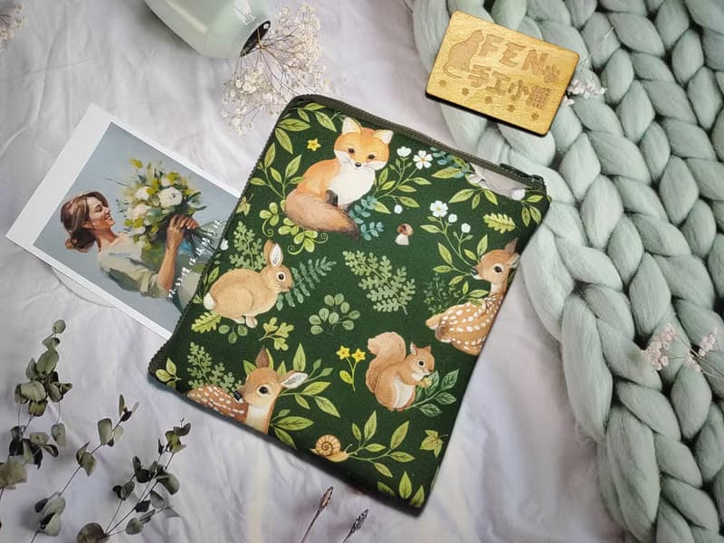 森林系列-美國限量布森林狐狸鹿刺猬L型拉鍊袋鋪棉-電子書保護套