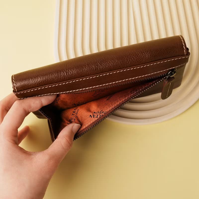 【24hr快速出貨】淺皺上掀式打褶真皮大容量長夾-075182 兩色