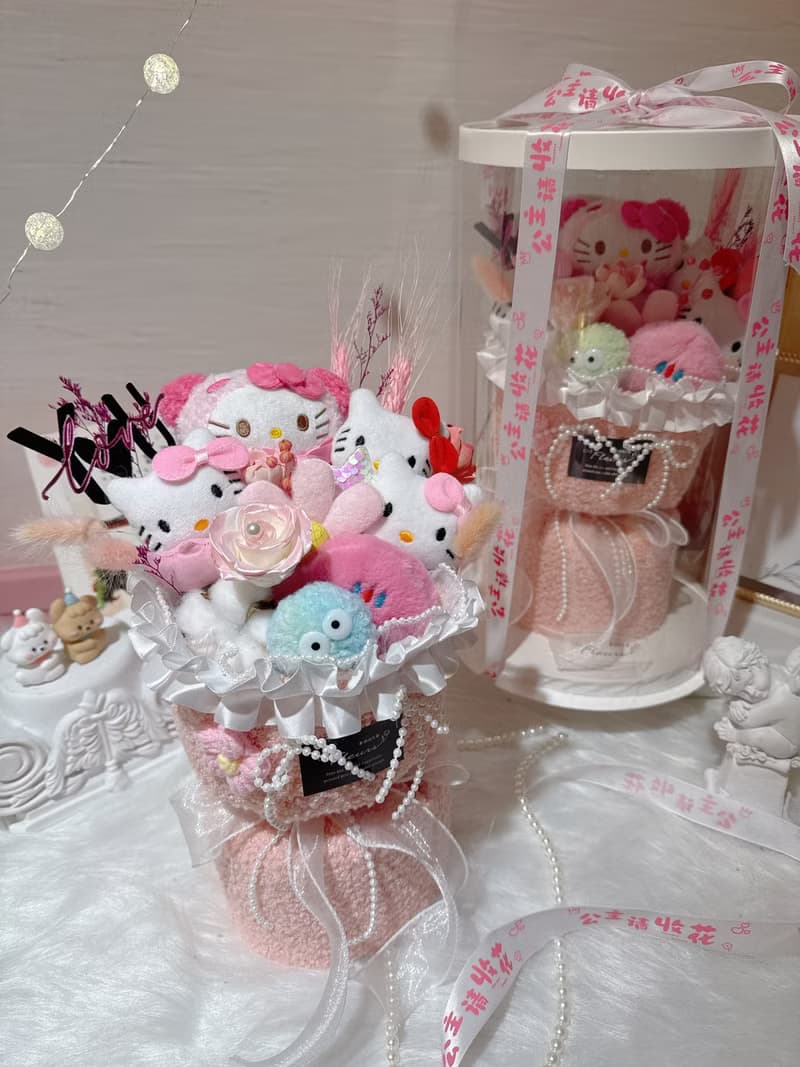 敲可愛草莓熊玩偶永生花花束 情人節花束 生日 告白 週年紀念畢業