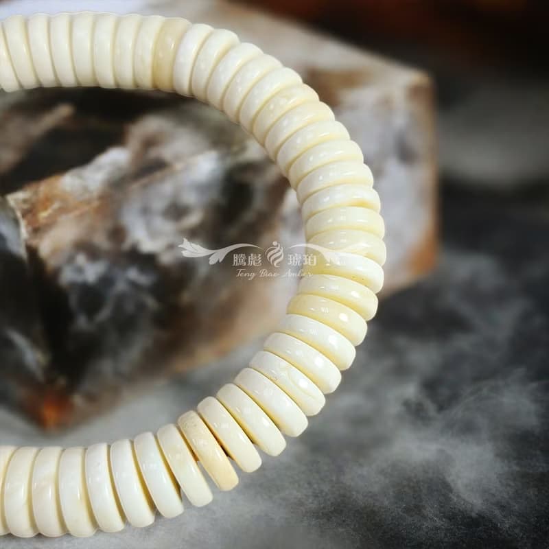 騰彪琥珀 天然琥珀蜜蠟 白蜜蠟 珠光流采 收藏單圈 精工盤形 手鍊