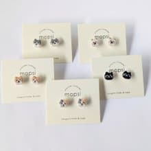 ねこの顔　刺繍ピアス/イヤリング