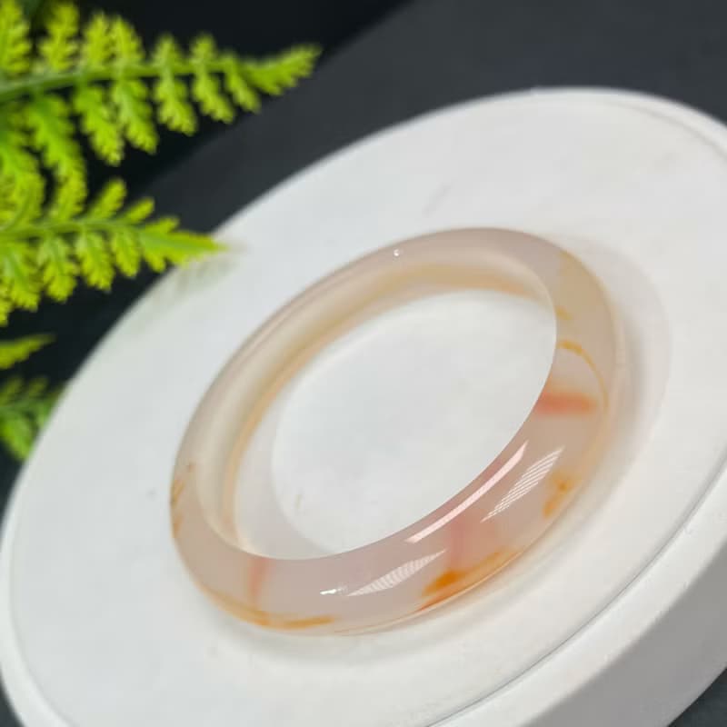 高品質 塘心瑪瑙手镯 58+MM 冰潤淺糖飄橘玉髓手環 解壓平衡能量