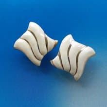 Vintage Jewelry 西洋古董飾品 奶白色調 幾何波浪 夾式耳環