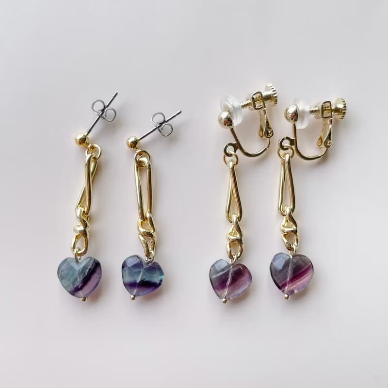 Fluorite petit heart ピアス/イヤリング purple