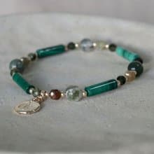 ll 孔雀森林 ll 孔雀石 綠碧璽 海藻石 沙弗萊石手環 BR-00011