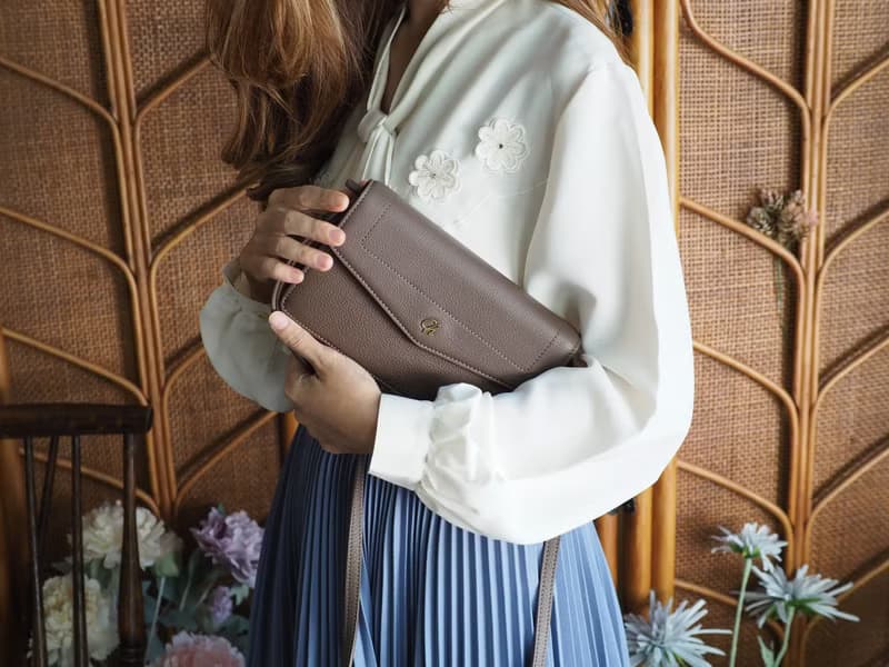 Irene(Cedar): Multi-function bag, clutch, long wallet, mini crossbody,Brown-grey