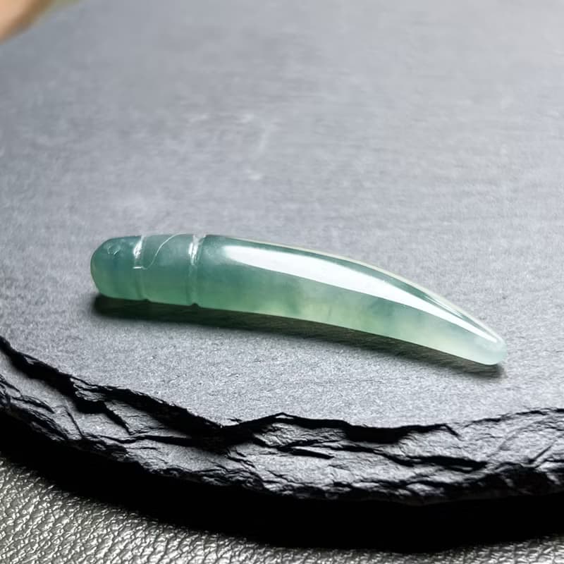 冰種飄藍花翡翠龍牙 | 天然緬甸玉A貨翡翠 | 送禮