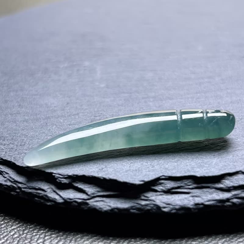 冰種飄藍花翡翠龍牙 | 天然緬甸玉A貨翡翠 | 送禮