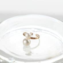14kgf-W pearl small ear cuff