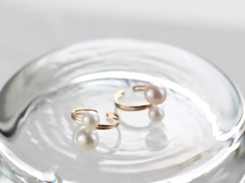 14kgf-W pearl small ear cuff