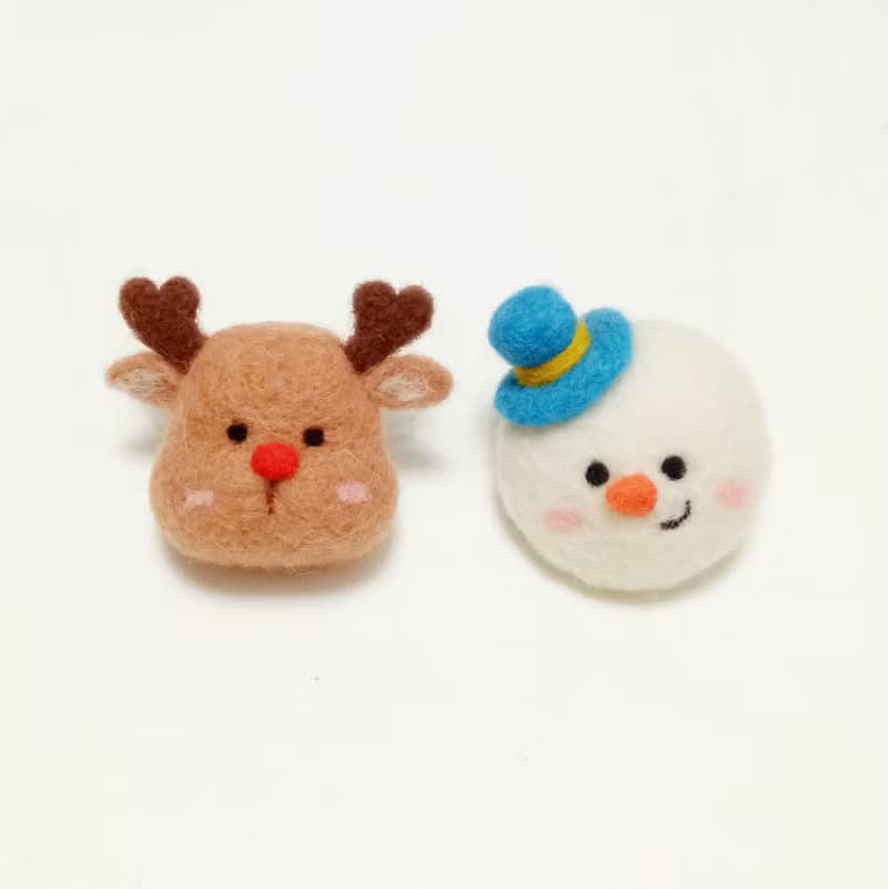 聖誕節來交換禮物吧!  雪人、馴鹿-羊毛氈別針